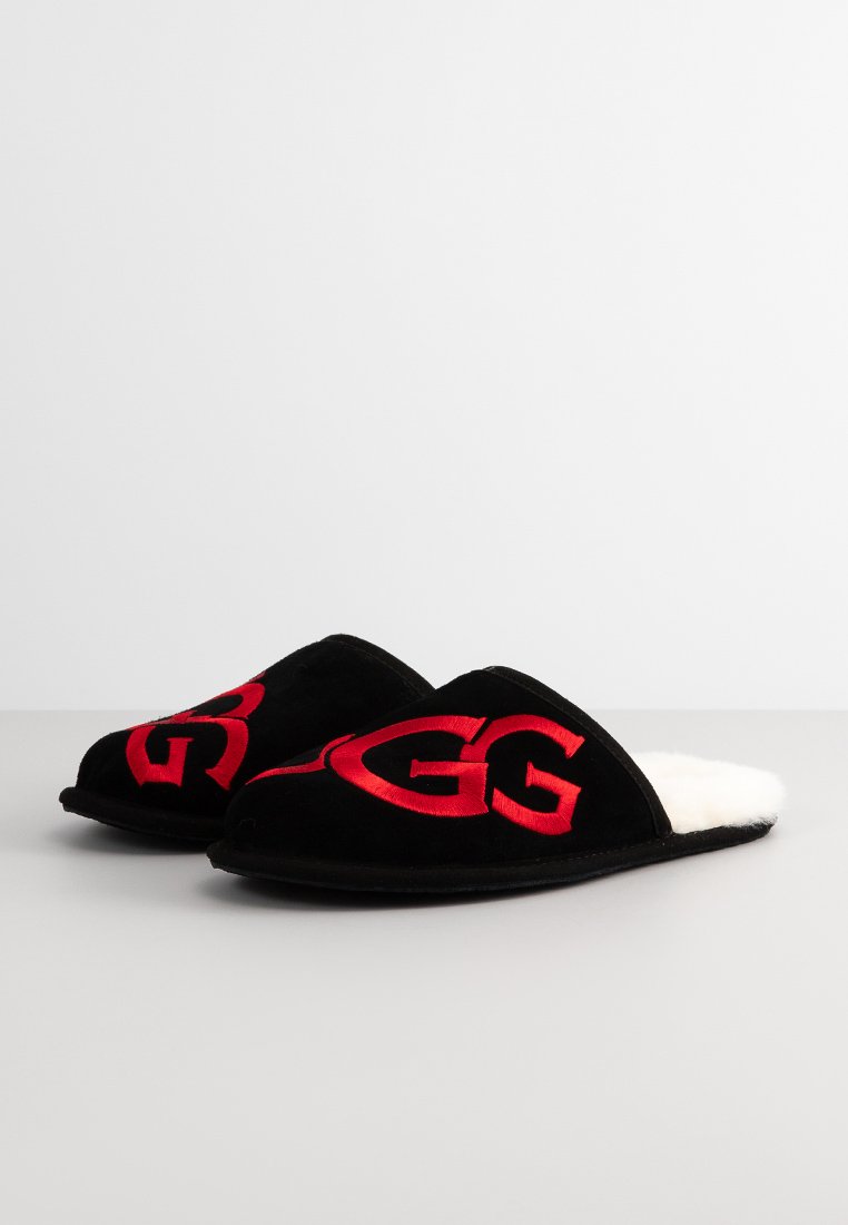 UGG