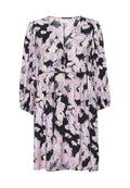 Blumenkleid mit V-Ausschnitt, langen Ärmeln und lockerer Passform. Die Farben umfassen Schwarz, Lavendel und Creme mit einem abstrakten Muster.