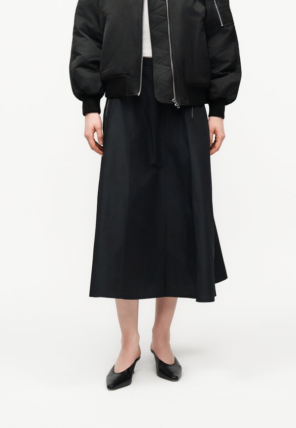 DKNY