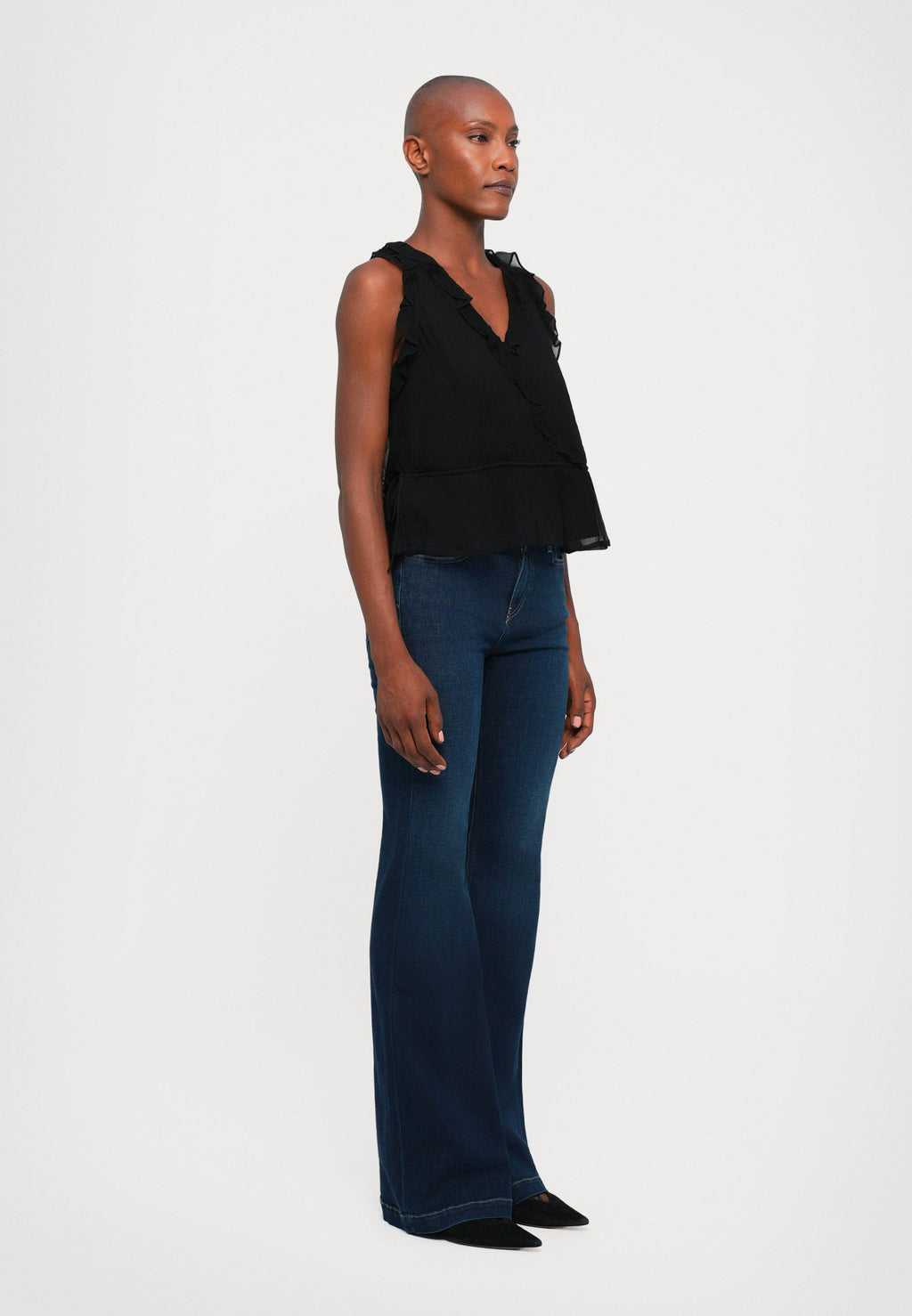 DESIGNERS REMIX IOLA