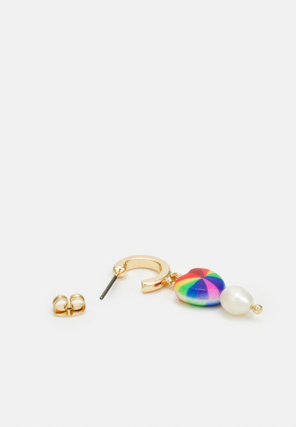 Fire & Glory LELIAN EARRINGS 4 PACK