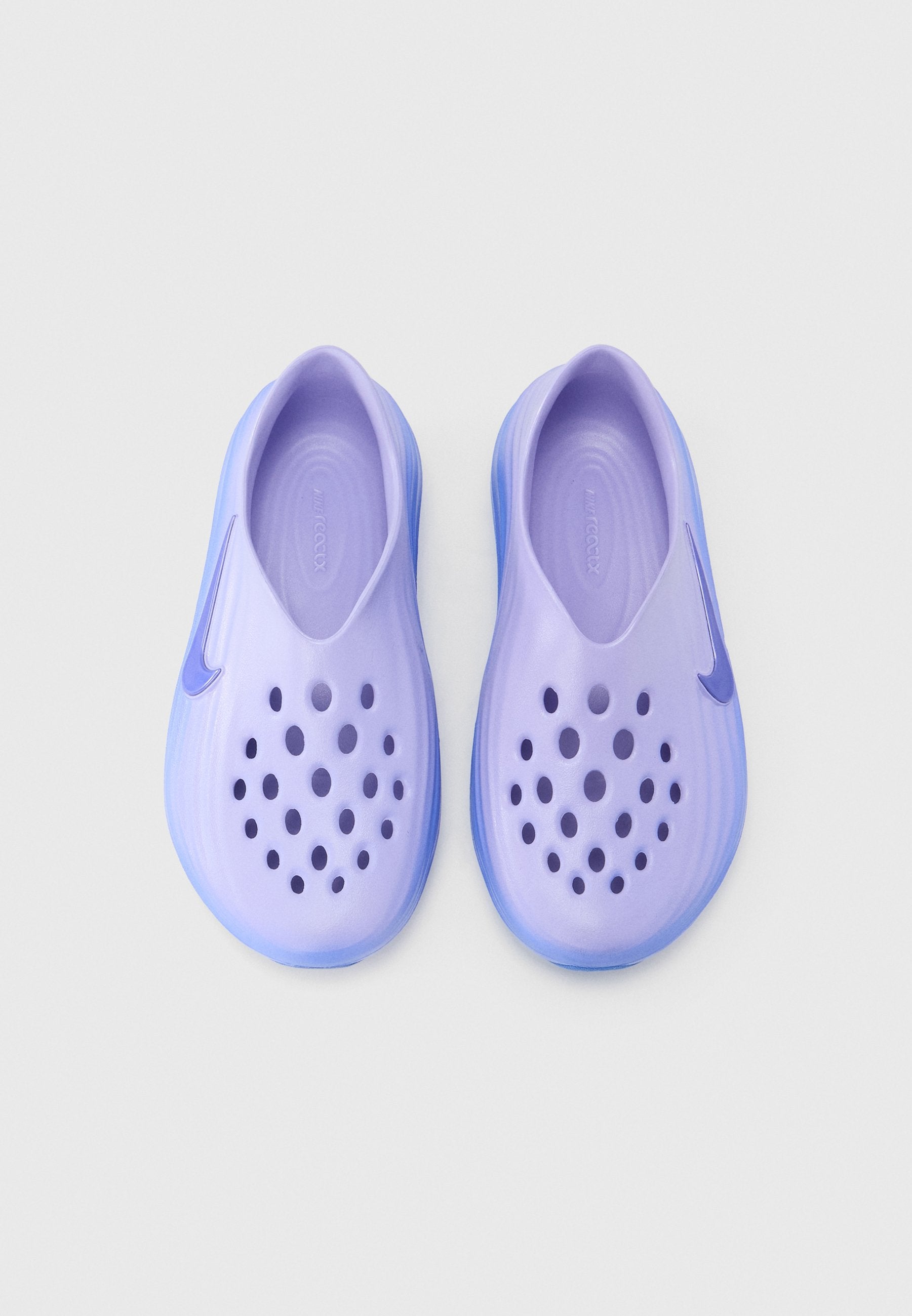 Nike Sportswear REACTX REJUVEN 8