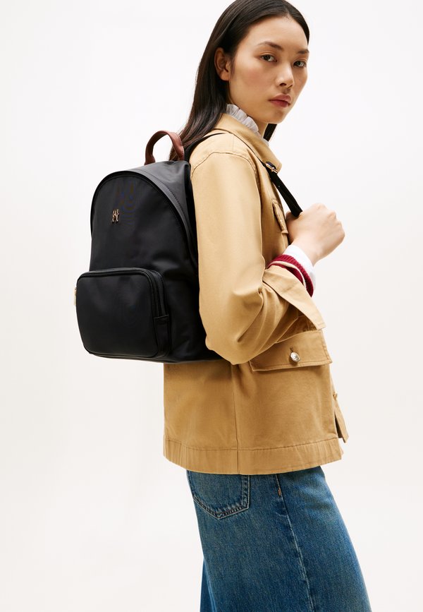 Tommy Hilfiger MONOGRAM DOME - Backpack - black