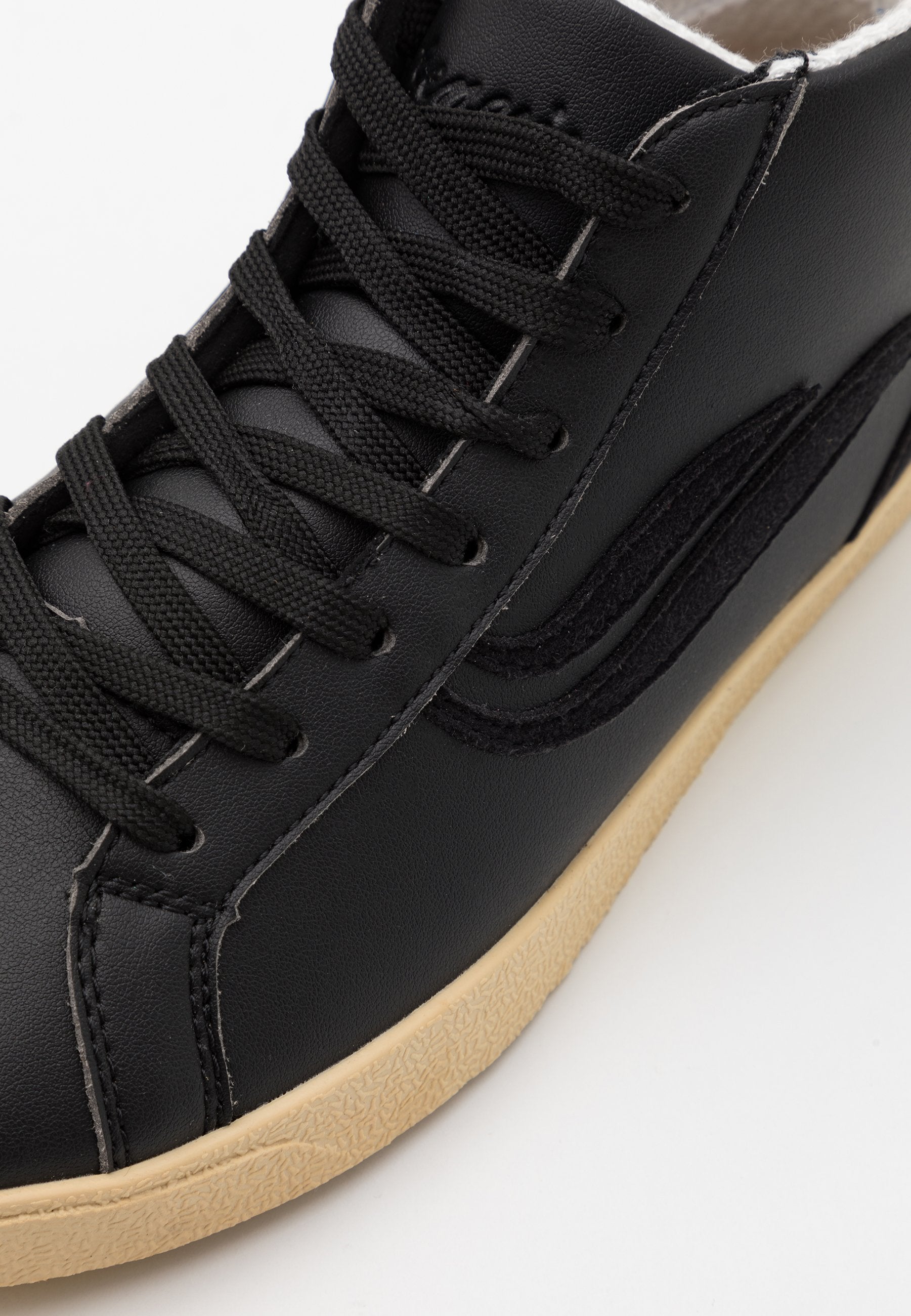 Genesis Footwear
