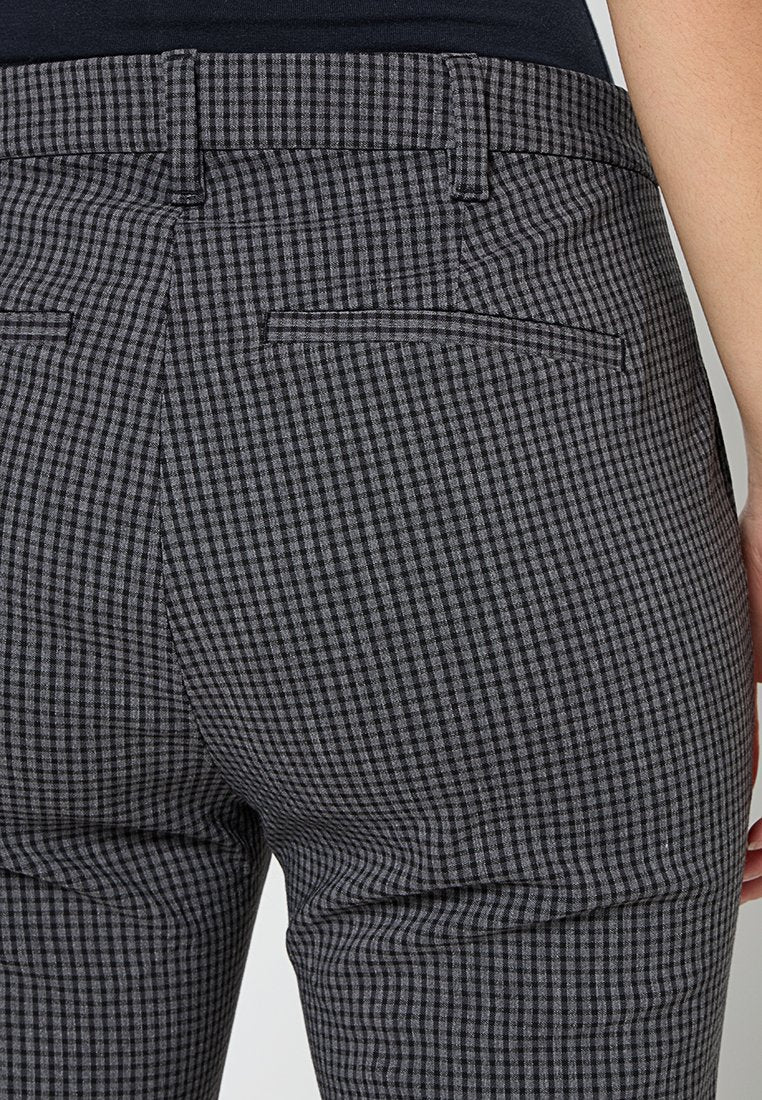 GAP SLIM FIT