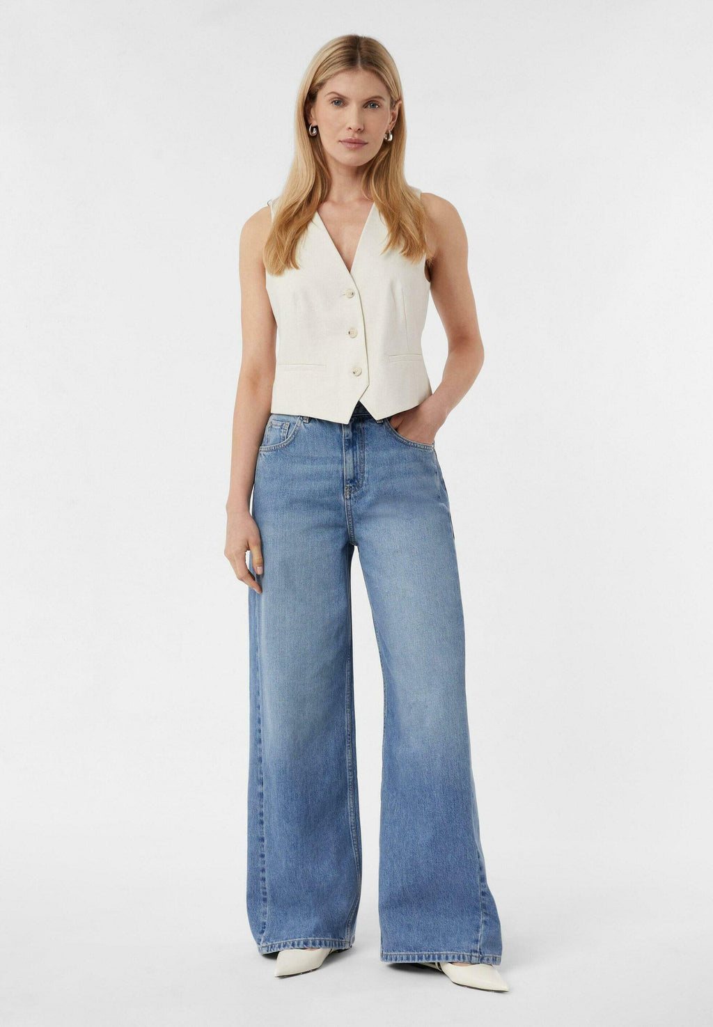 comma Wide Leg Media 2