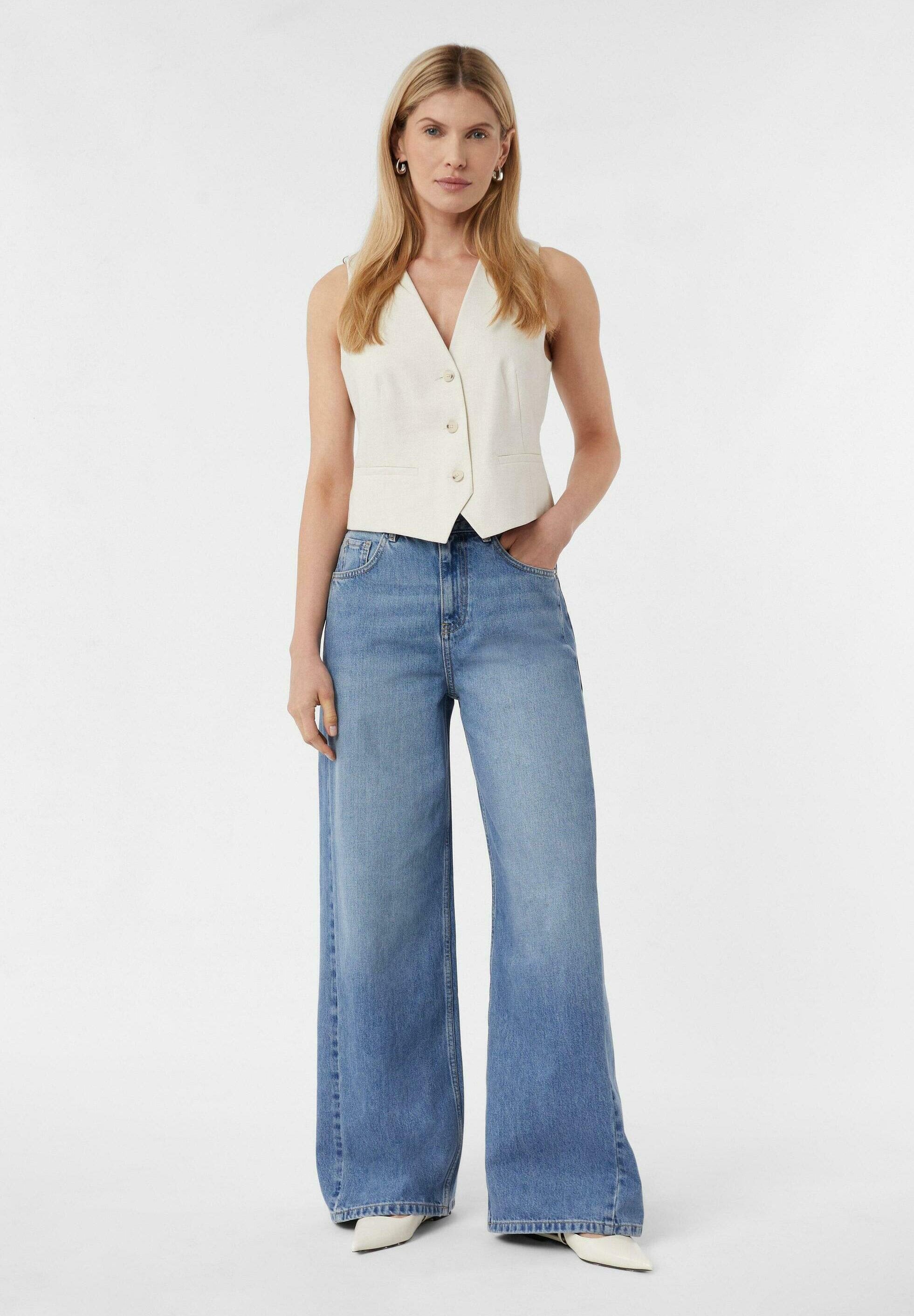 comma Wide Leg Media 2
