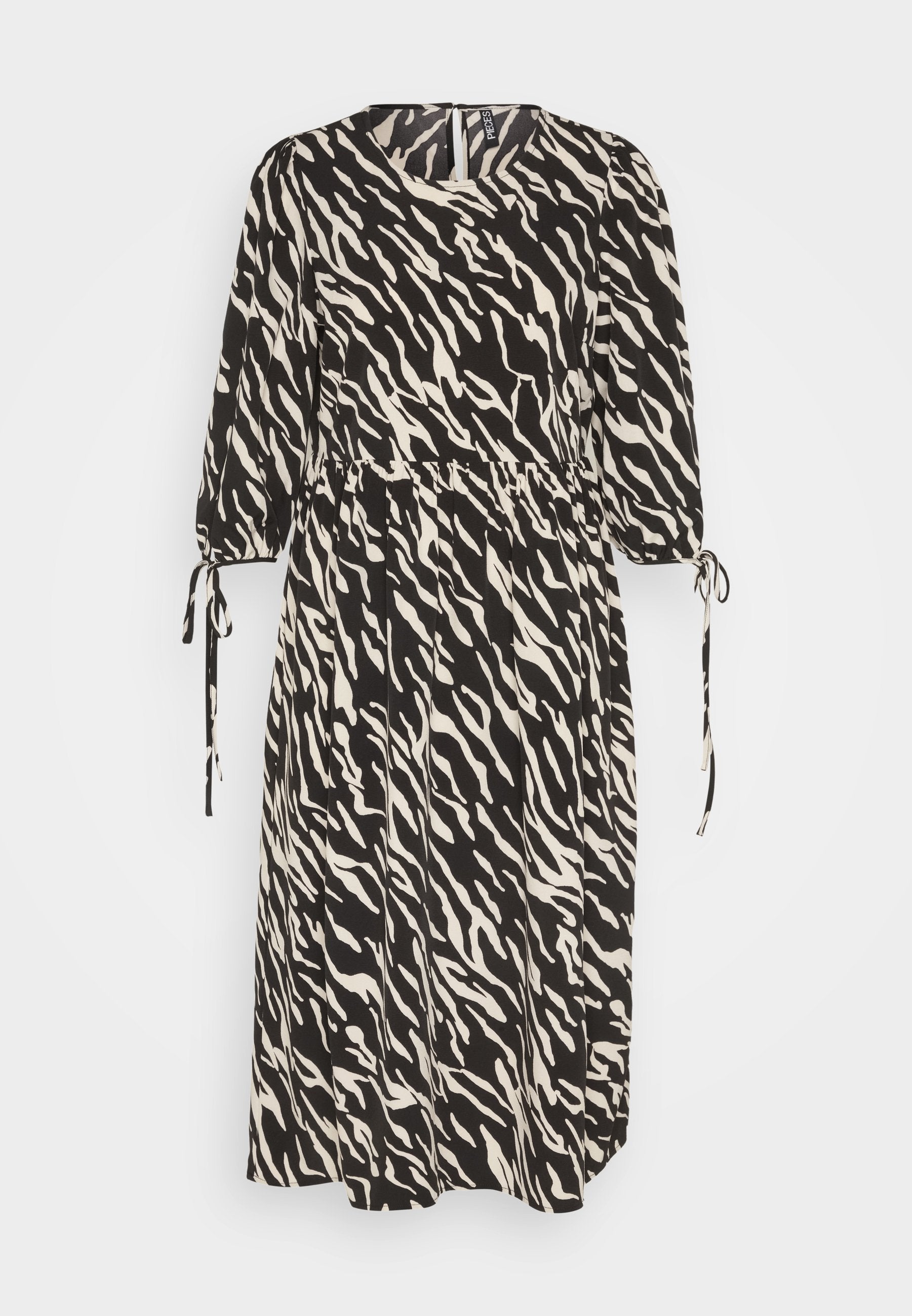 Pieces PCMEGAN 3/4 MIDI DRESS