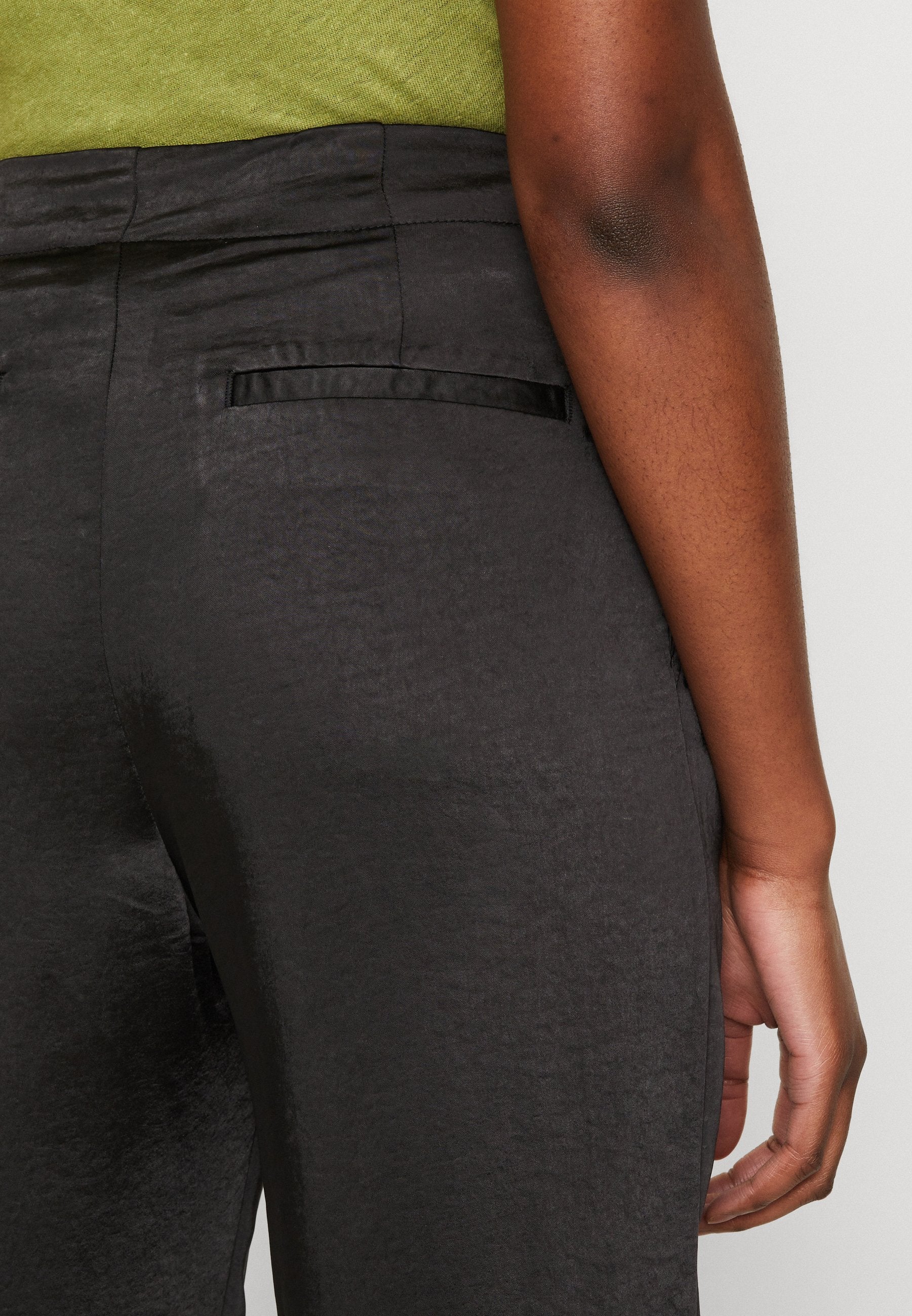 GAP PLEATED WIDE PANT