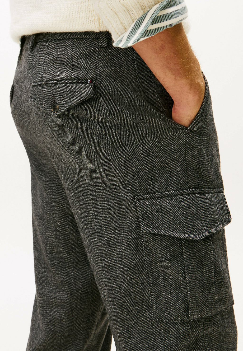 DC HERRINGBONE Media 5