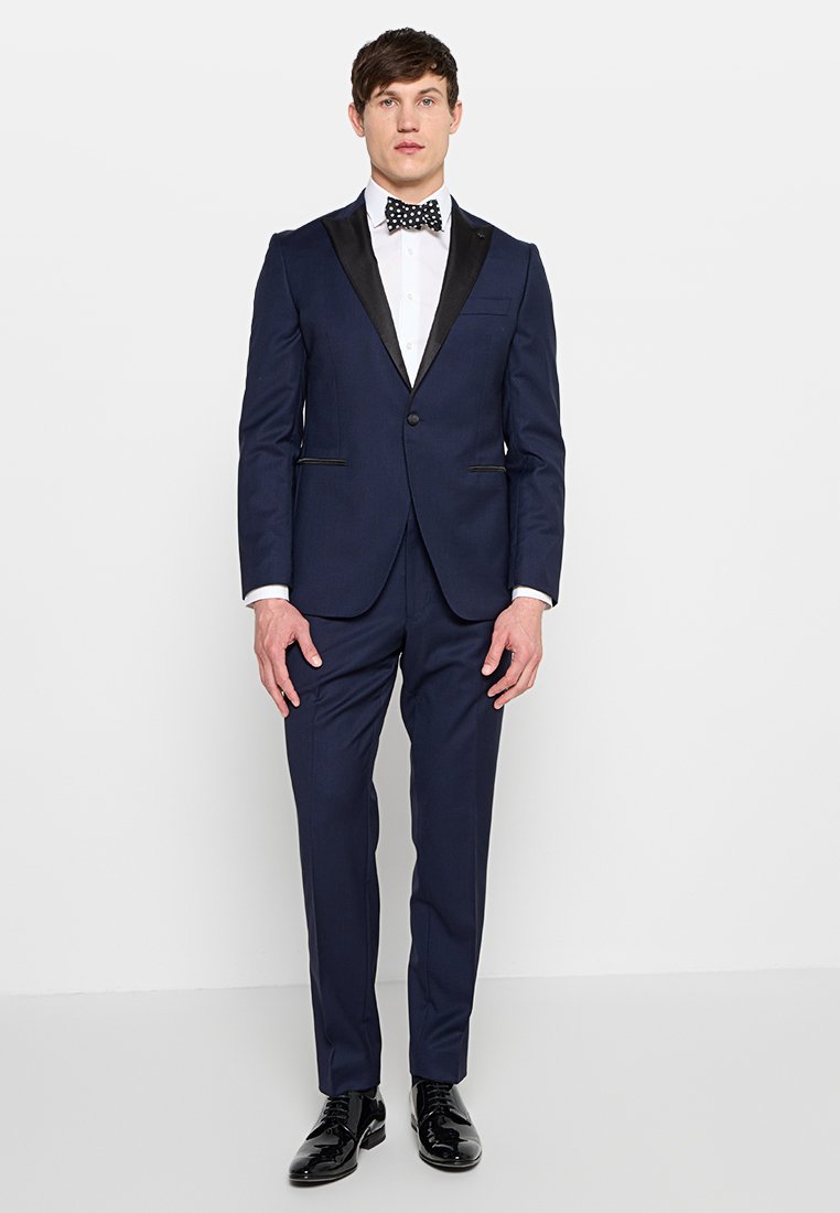Michael Kors SLIM FIT