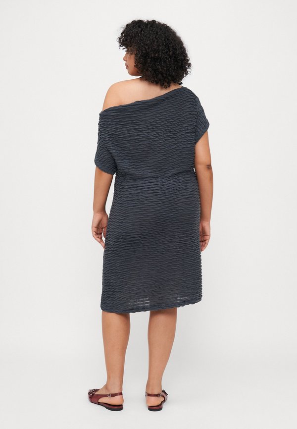Vero Moda Curve VMCFIE ONE SHOULDER DRESS