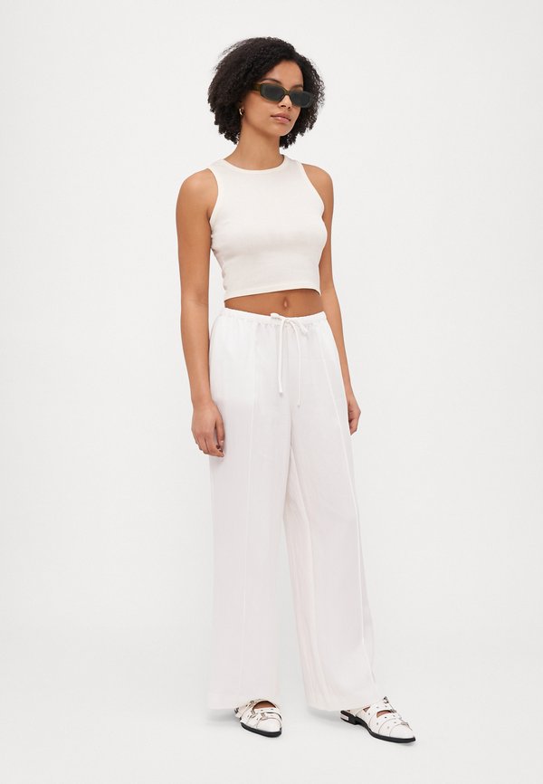 Gina Tricot Petite RELAXED WIDE TROUSERS