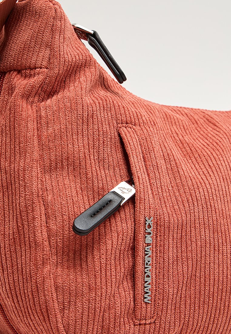 Mandarina Duck