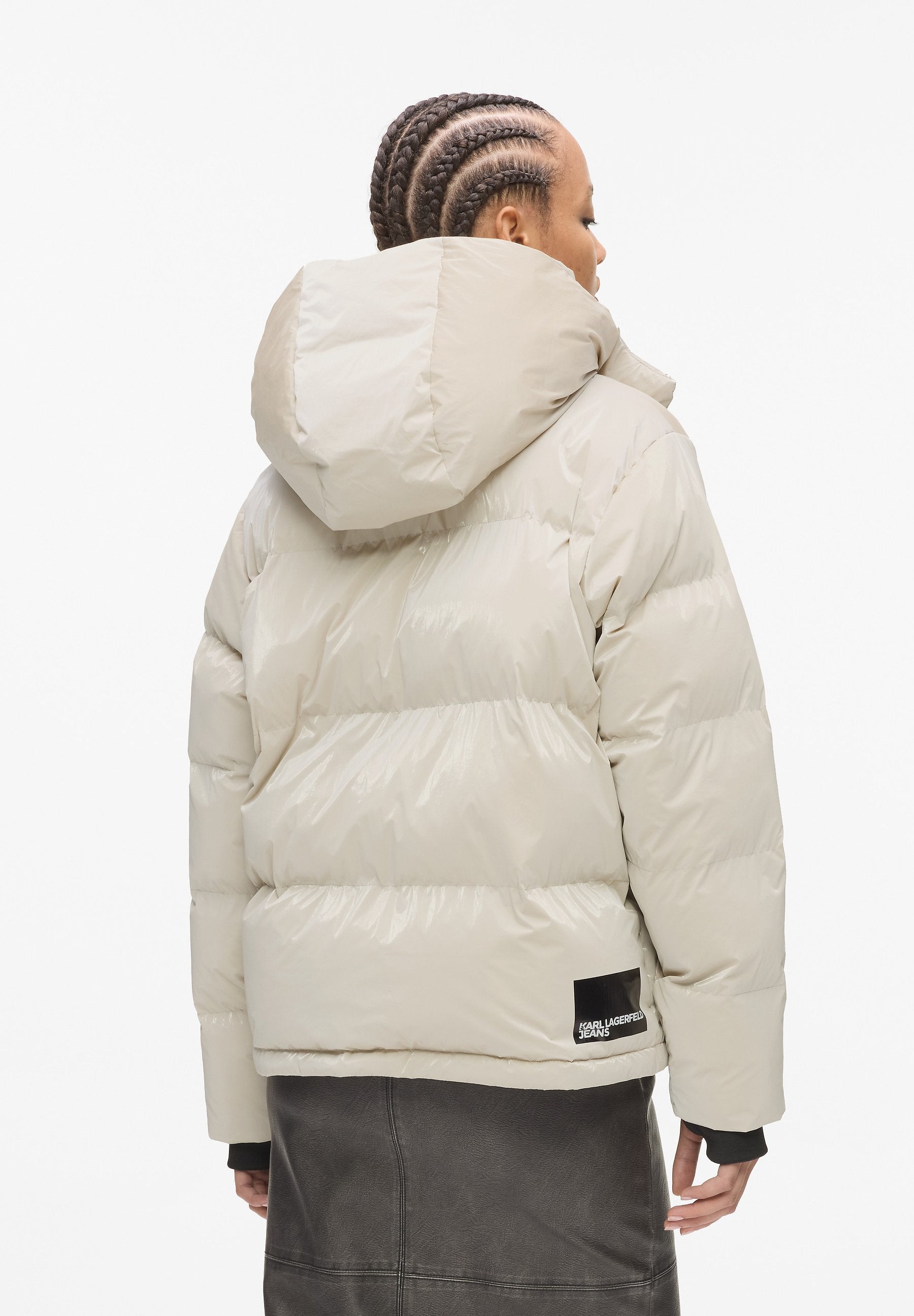 PEARLIZED PUFFER Media 4