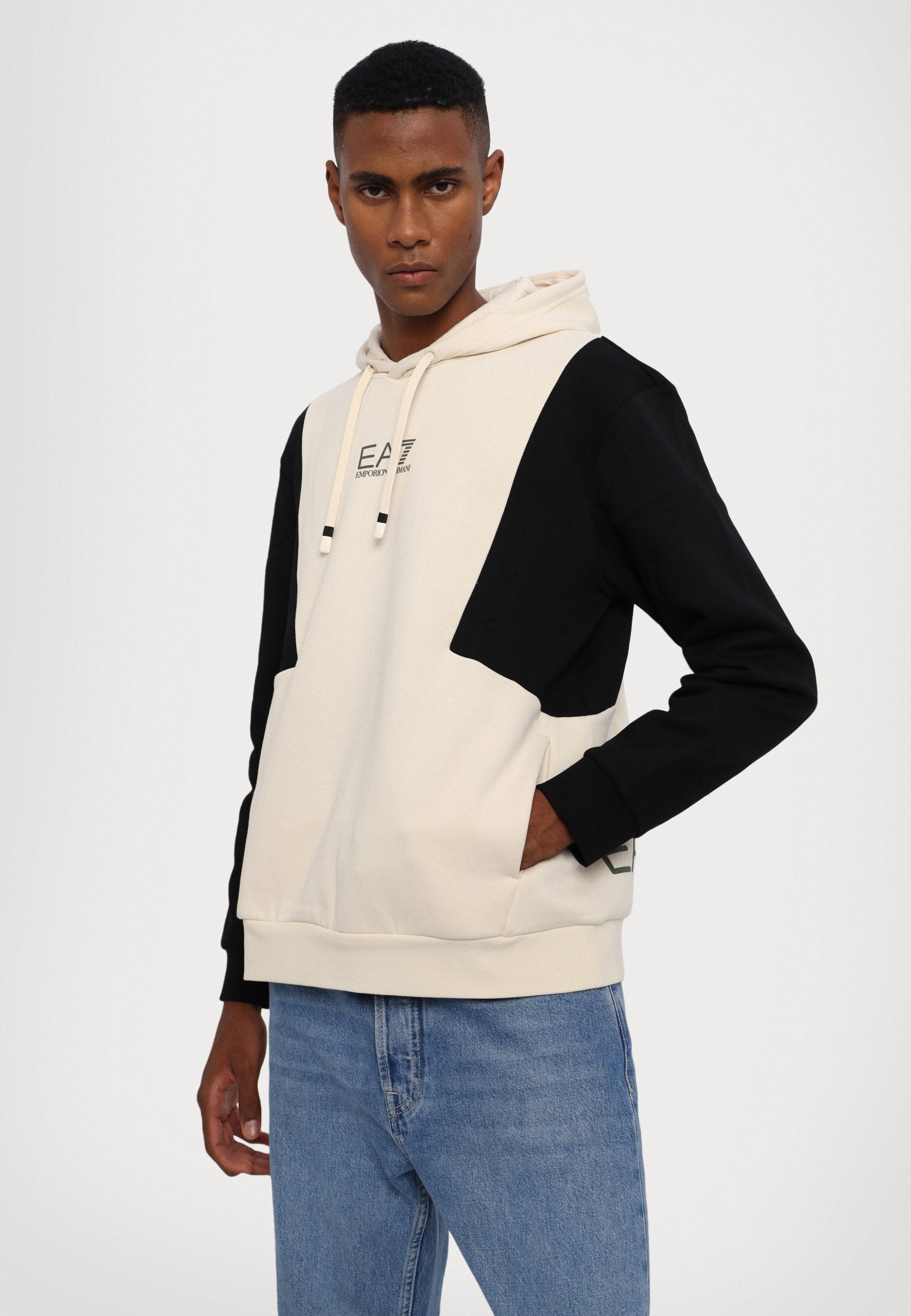 EA7 Emporio Armani