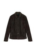 Dunkelbraune Velourslederjacke mit Knopfleiste vorne, langen Ärmeln, Kragen und zwei vertikalen Seitentaschen vor weißem Hintergrund.