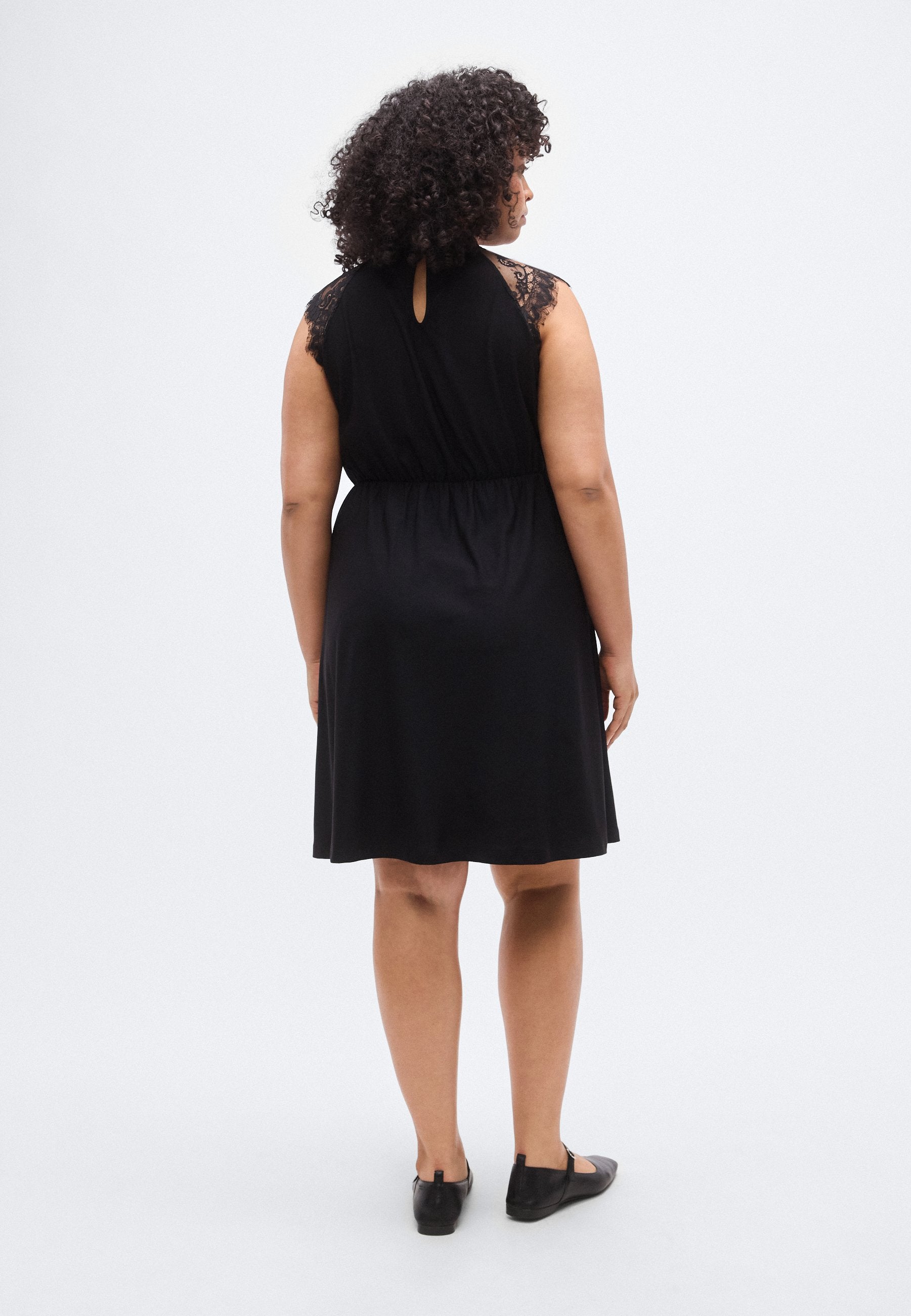 Vero Moda Curve VMCMILLA DRESS