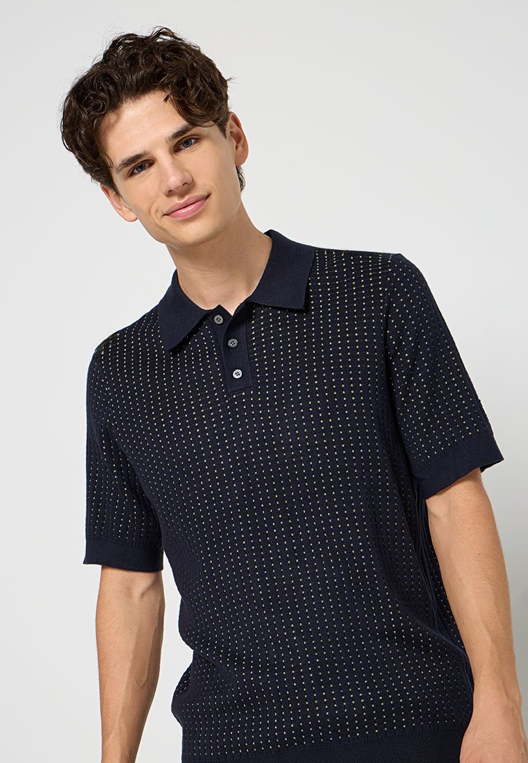 Lyle & Scott GRID
