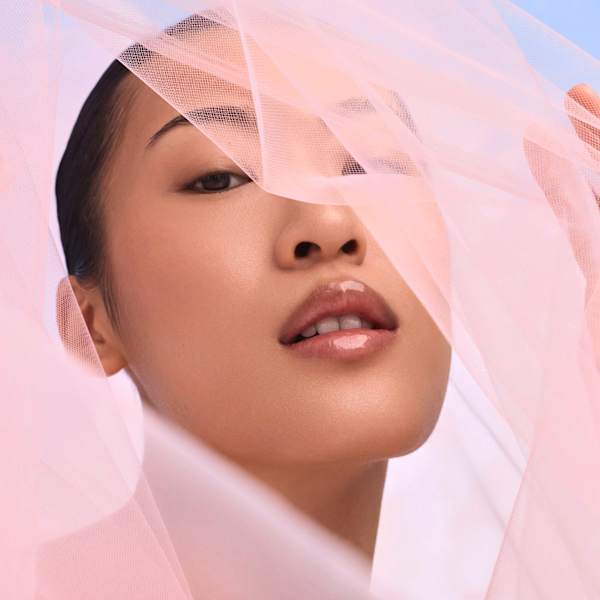  Aufpolsternder Lipgloss Glass Cloud Volume Shot Lip Plumper C010 Glass Glow CATRICE