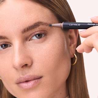 Augenbrauenstift Feather Brow Filler Waterproof 010 Ash Brown CATRICE