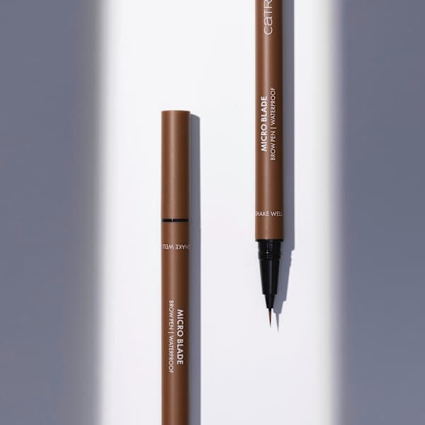 Augenbrauenstift Micro Blade Waterproof 020 Deep Taupe CATRICE