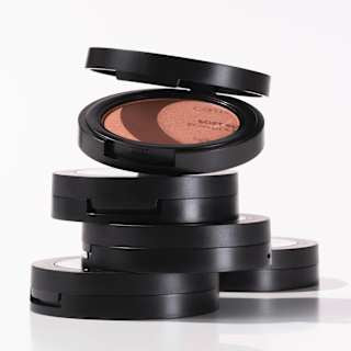 Blush Soft Blur Powder 050 Born To Blonze CATRICE