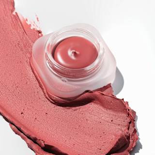 Blush Velvet Pudding Blurring 010 Raspberry Fudge CATRICE