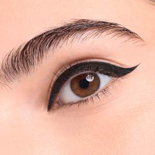 Eyeliner Hyper Liner Brush 010 Classic Black CATRICE