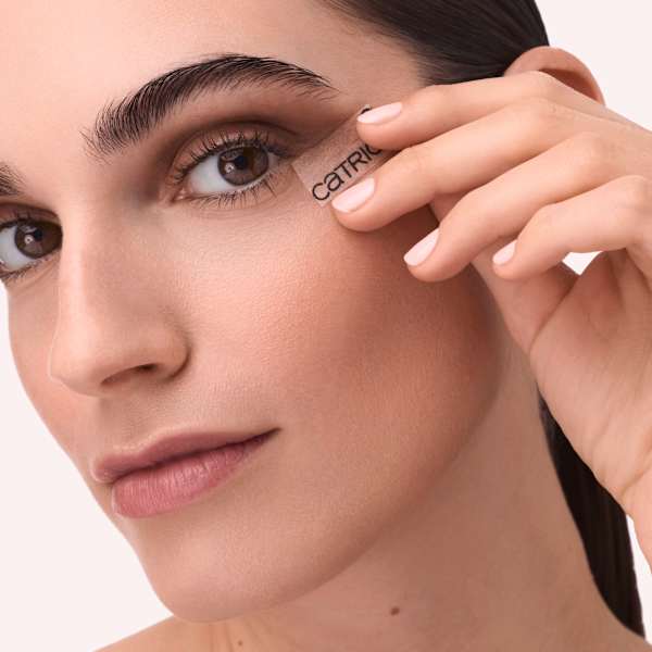 Eyeliner- und Lidschattenhelfer CATRICE