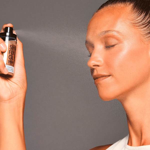 Fixierspray Shake Fix Glow CATRICE