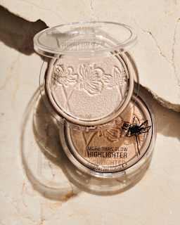 Highlighter More Than Glow 030 Beyond Golden Glow CATRICE