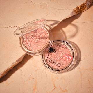 Highlighter More Than Glow 040 Absolute Blushin' Bright CATRICE