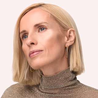 Highlighter More Than Glow Liquid 010 Pearl Glaze CATRICE
