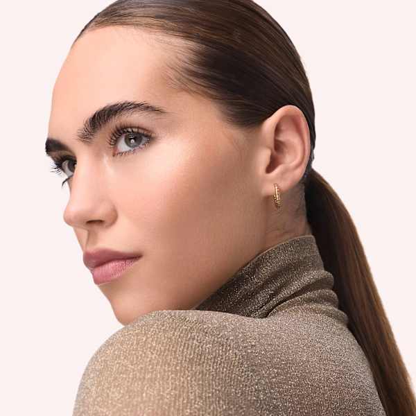 Highlighter More Than Glow Liquid 030 Golden Silk CATRICE