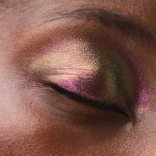Lidschatten Prismatic Shift 020 Berry Blaze CATRICE