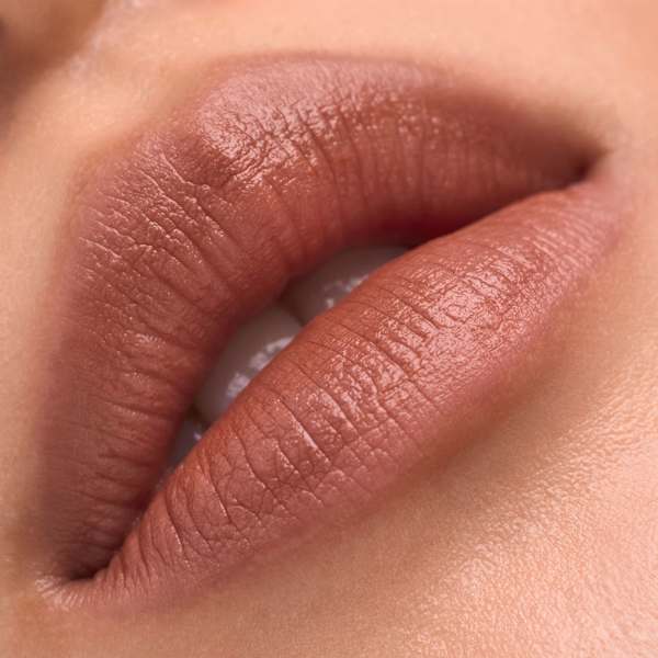Lip Powder Cream Blur-Real 010 Teddy Hug CATRICE