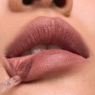 Lip Powder Cream Blur-Real 020 Blushed Reality CATRICE