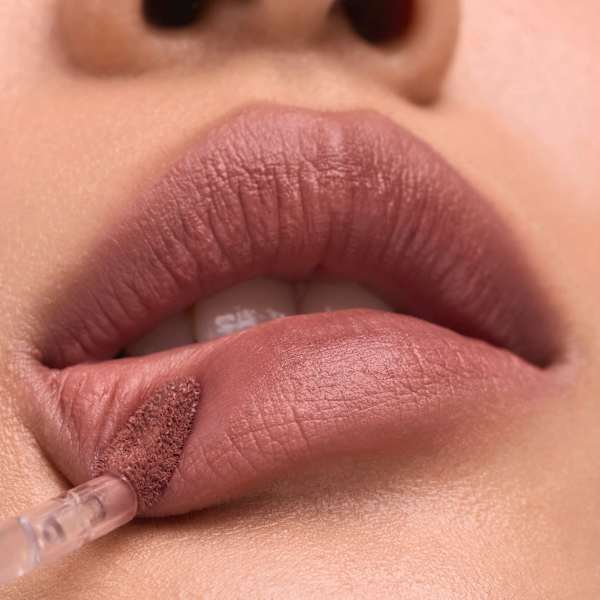 Lip Powder Cream Blur-Real 020 Blushed Reality CATRICE