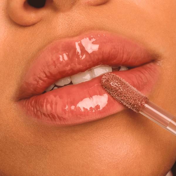 Lipgloss Filler Supreme 090 Say Less, Serve More CATRICE