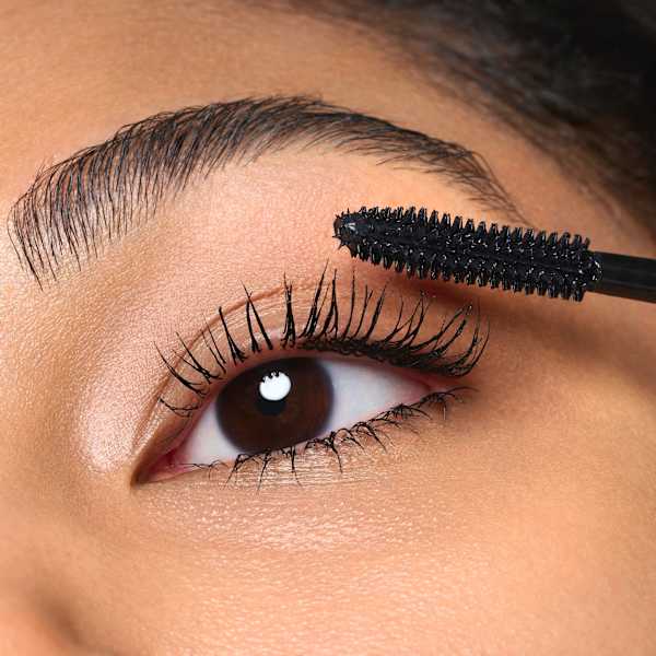 Mascara Tubing Stay In Place Volume 010 Panda-Proof Black CATRICE
