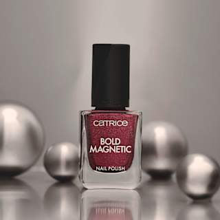 Nagellack Bold Magnetic 010 Love At First Pull CATRICE