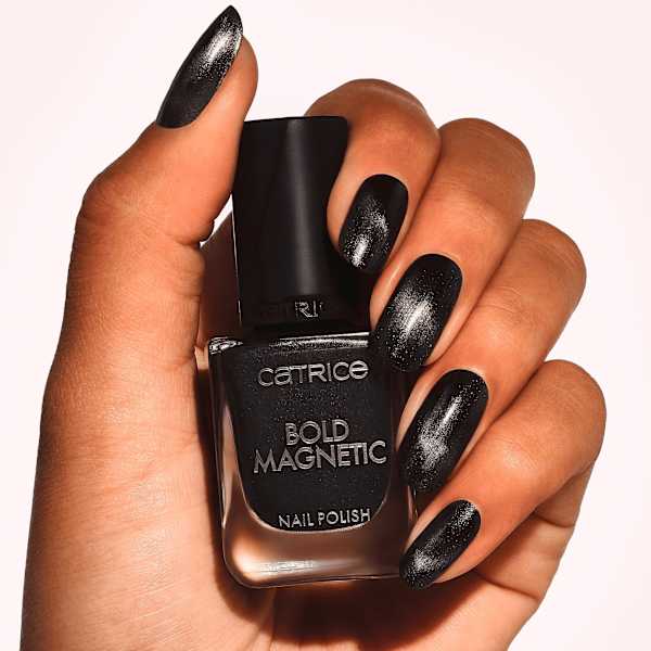 Nagellack Bold Magnetic 040 Caught In Your Orbit CATRICE