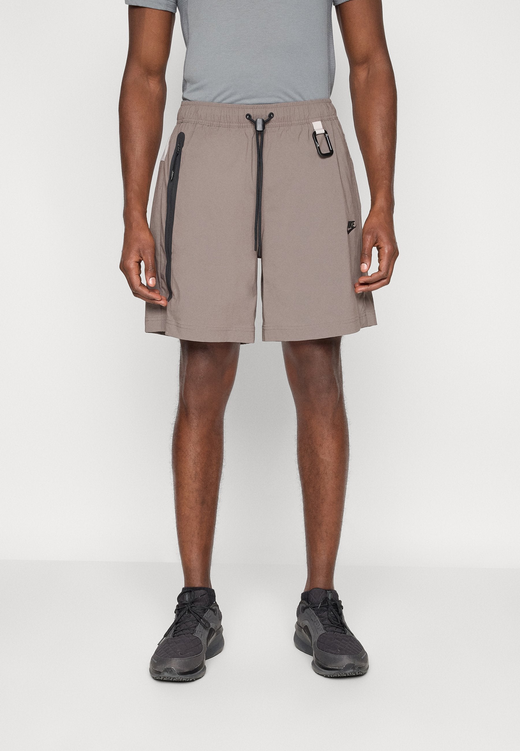 Nike Sportswear TREK