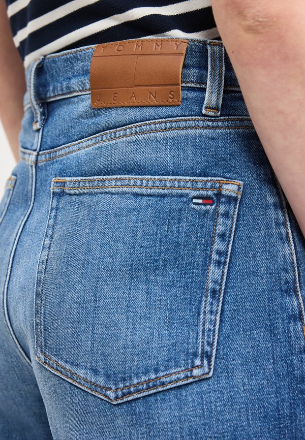 Tommy Jeans MOM