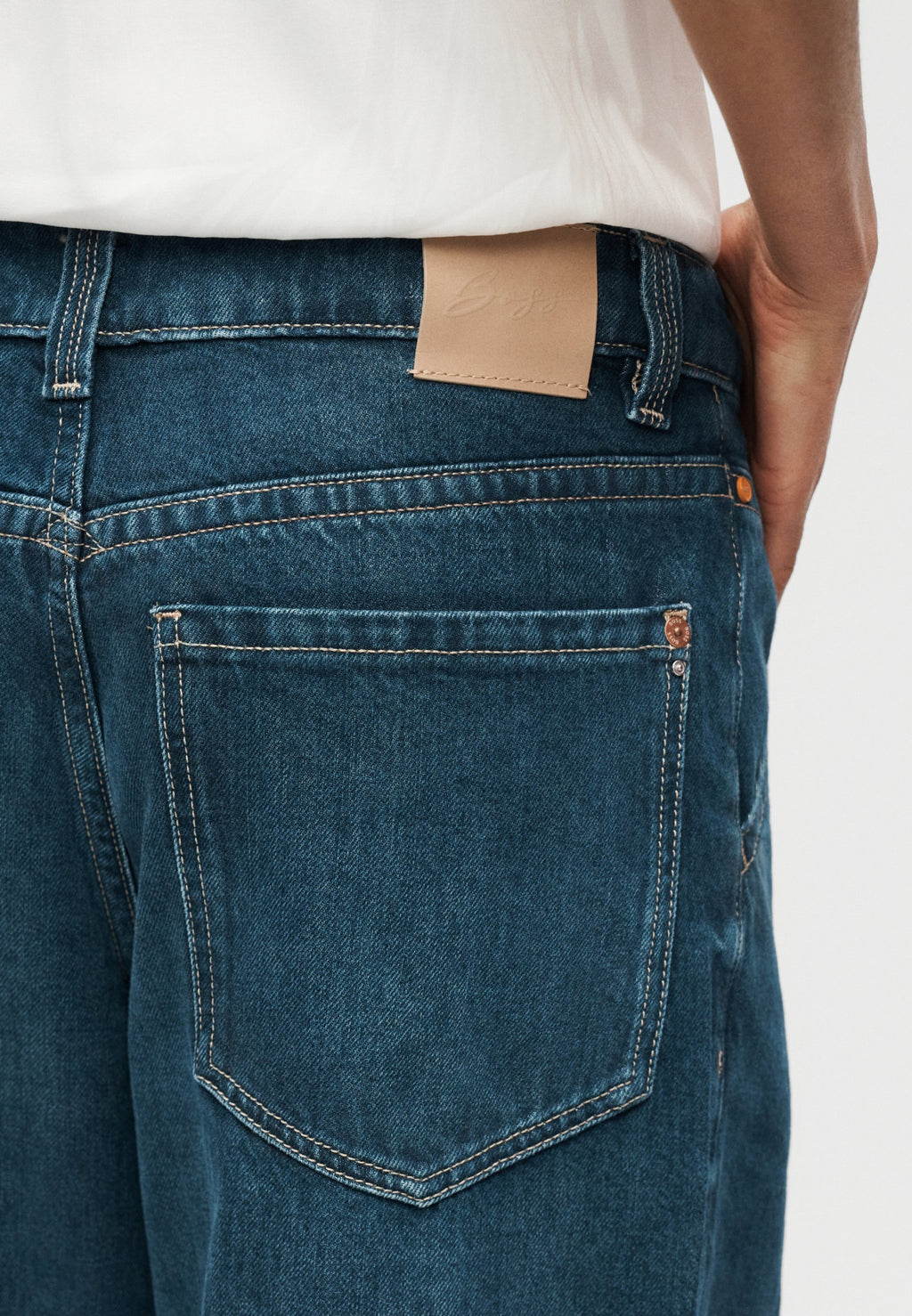 BOSS SLOUCHY