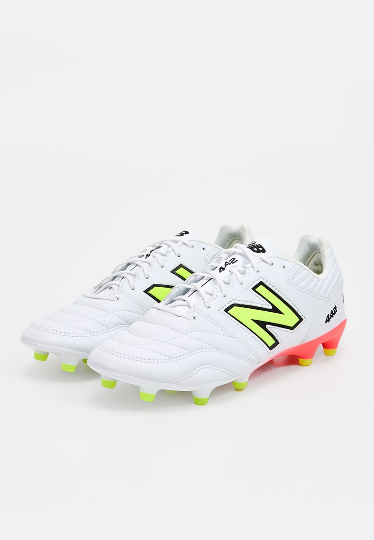 New Balance 442 PRO