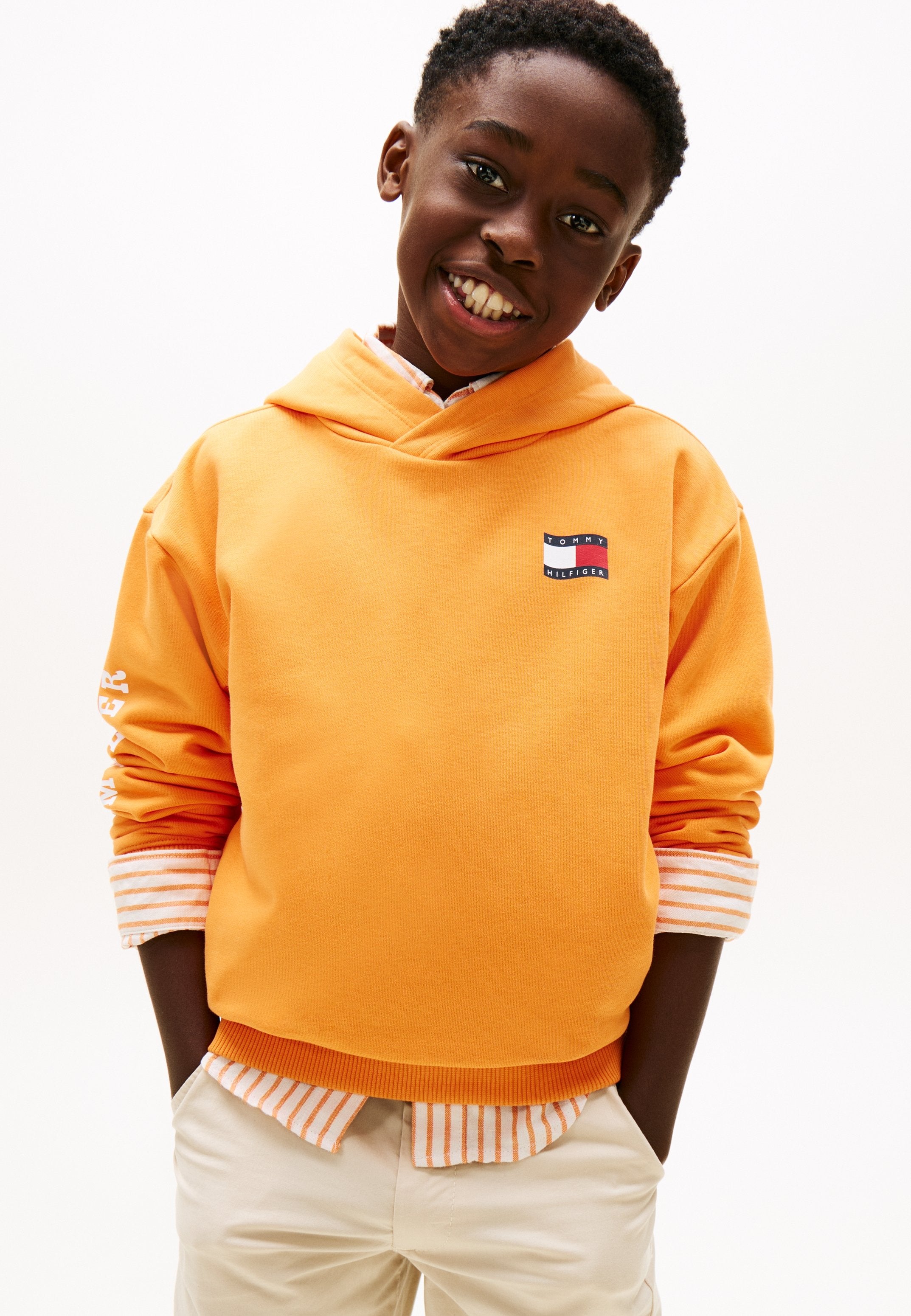 WAVY FLAG TERRY HOODY Media 3