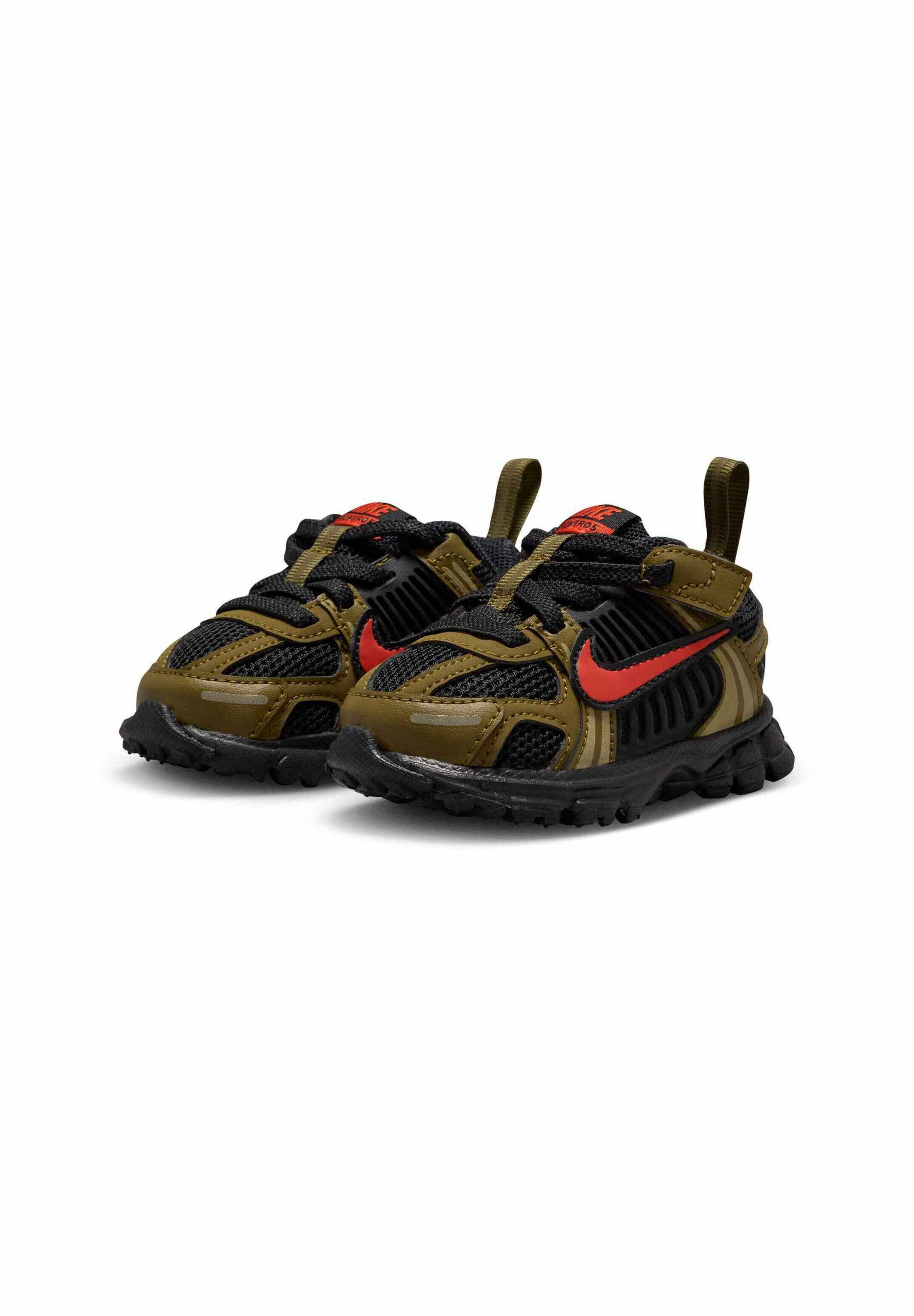Nike Sportswear VOMERO 5 BT