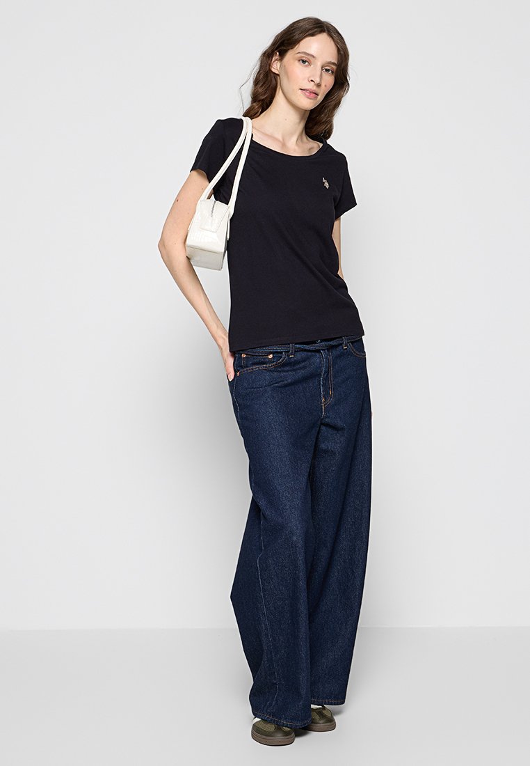 U.S. Polo Assn.